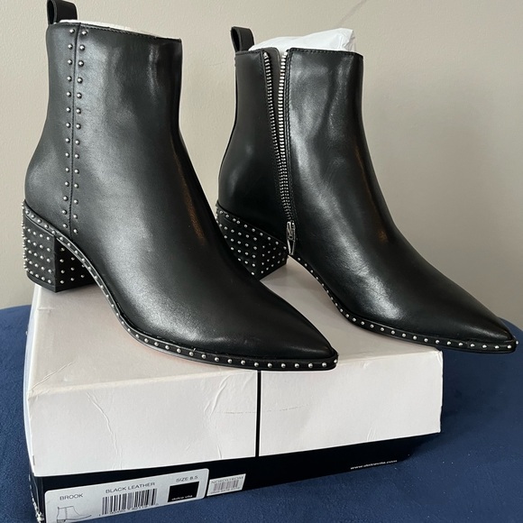 Dolce Vita black leather Brook boots w/stud details. - Picture 4 of 5